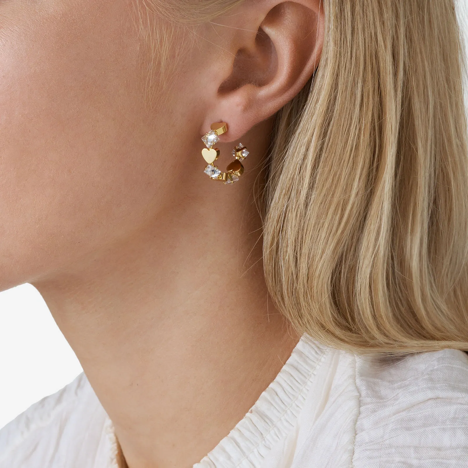 18k guldpläterade örhängen - hoops med hjärtan, 15mm 2